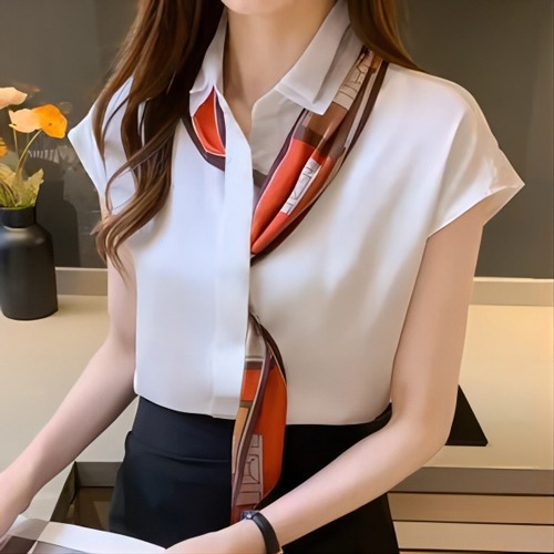 白衬衫配丝巾穿搭指南，优雅时尚组合技巧全解-美派服饰网(图1)