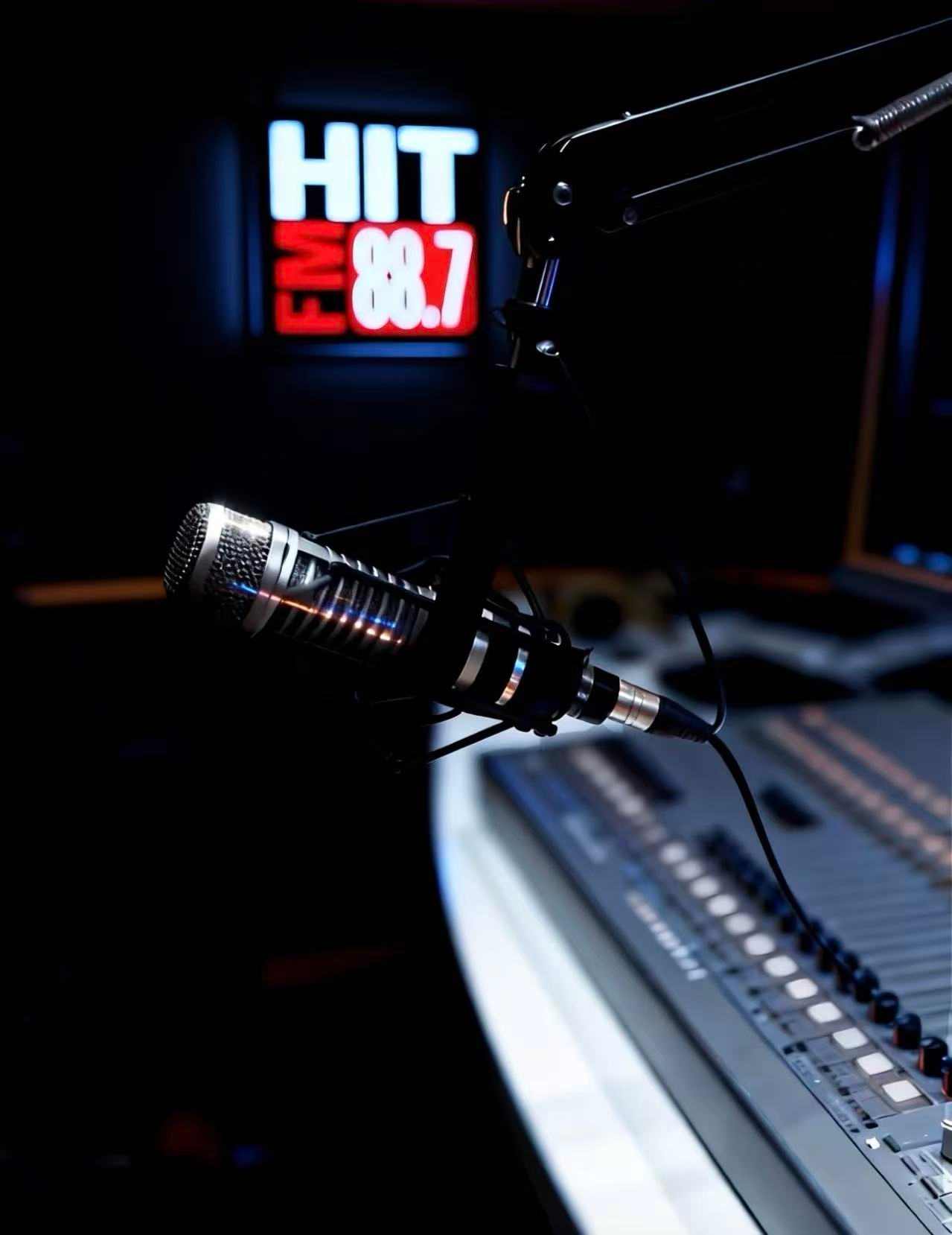 经典音乐电台HIT FM正式停播 陪伴一代人青春的美好回忆画下句点-美派服饰网(图4)