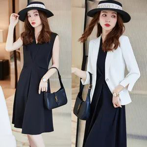 无袖圆领及膝裙搭配指南：7种外套鞋子组合技巧-美派服饰网