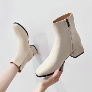 白色短靴搭配什么裤子好看？7种时尚穿搭技巧全攻略-美派服饰网