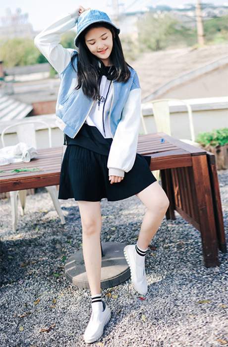 棒球服配短裙穿搭指南，打造休闲运动时尚造型-美派服饰网(图2)