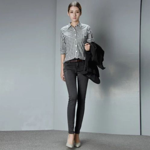 灰色尖头高跟鞋搭配指南:职场休闲晚宴全方位穿搭技巧-美派服饰网(图2) 灰色尖头高跟鞋搭配指南:职场休闲晚宴全方位穿搭技巧-美派服饰网(图2)