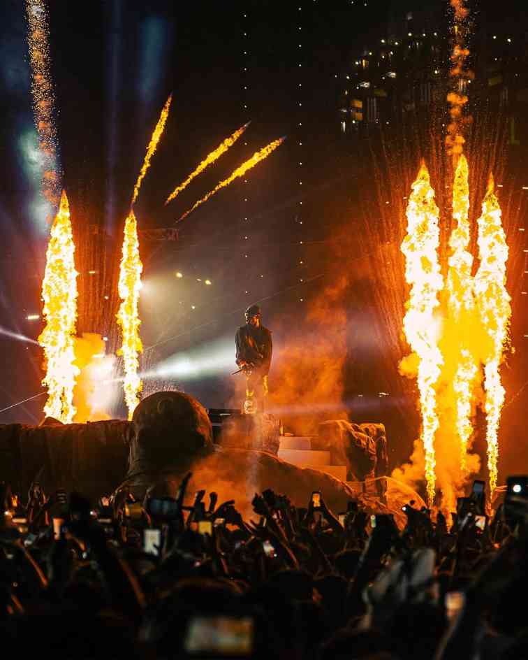 Travis Scott巡演创2.5亿美元票房纪录，定义现代文化先锋标准-美派服饰网(图6)