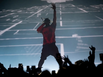 Travis Scott巡演创2.5亿美元票房纪录，定义现代文化先锋标准-美派服饰网(图16)