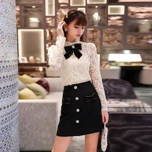 小香风短裙搭配什么上衣最优雅 经典时尚穿搭指南-美派服饰网(图1)