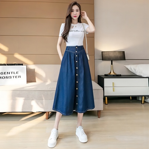 高腰蓬蓬裙搭配技巧,轻松打造优雅甜美造型-美派服饰网(图2) 高腰蓬蓬裙搭配技巧,轻松打造优雅甜美造型-美派服饰网(图2)