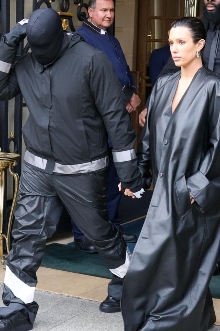 迪卡侬进军太空推出宇航服，平价品牌高端化转型新路径-美派服饰网(图12)