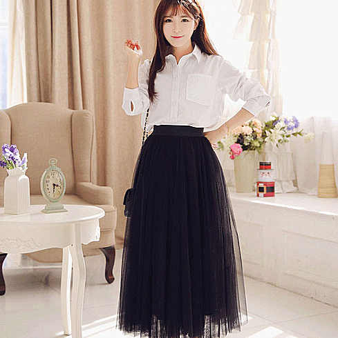 高腰蓬蓬裙搭配技巧,轻松打造优雅甜美造型-美派服饰网(图1) 高腰蓬蓬裙搭配技巧,轻松打造优雅甜美造型-美派服饰网(图1)