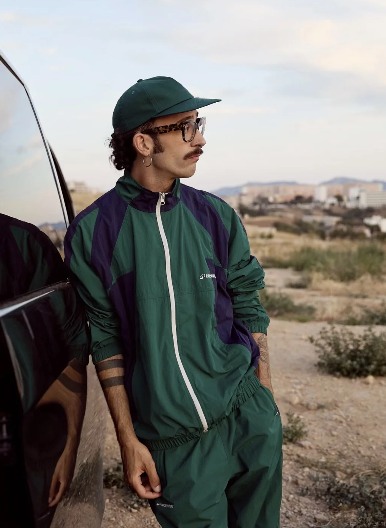 迪卡侬进军太空推出宇航服，平价品牌高端化转型新路径-美派服饰网(图20)