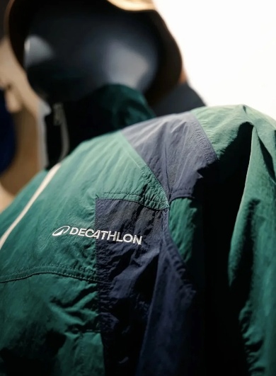 迪卡侬进军太空推出宇航服，平价品牌高端化转型新路径-美派服饰网(图21)