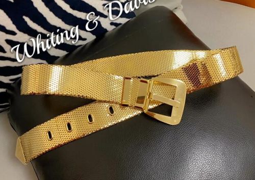 银色短裤配什么颜色腰带好看 搭配技巧分享-美派服饰网(图5)