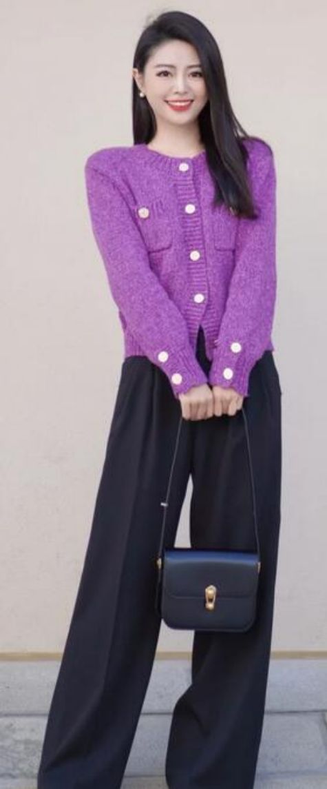 紫色毛衣配什么颜色裤子好看 7种经典搭配方案推荐-美派服饰网(图1) 紫色毛衣配什么颜色裤子好看 7种经典搭配方案推荐-美派服饰网(图1)