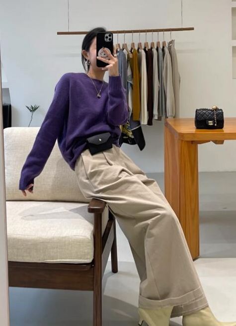 紫色毛衣配什么颜色裤子好看 7种经典搭配方案推荐-美派服饰网(图6) 紫色毛衣配什么颜色裤子好看 7种经典搭配方案推荐-美派服饰网(图6)