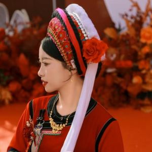 白族裙子搭配什么头饰好看 传统民族饰品选择指南-美派服饰网