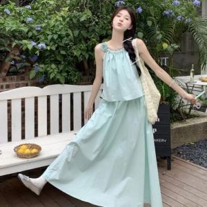 青色上衣搭配什么裤子好看？7种经典配色方案推荐-美派服饰网