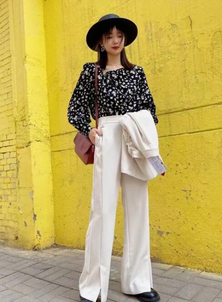 米白色阔腿裤搭配什么上衣好看?7种时尚穿搭方案-美派服饰网(图5) 米白色阔腿裤搭配什么上衣好看?7种时尚穿搭方案-美派服饰网(图5)