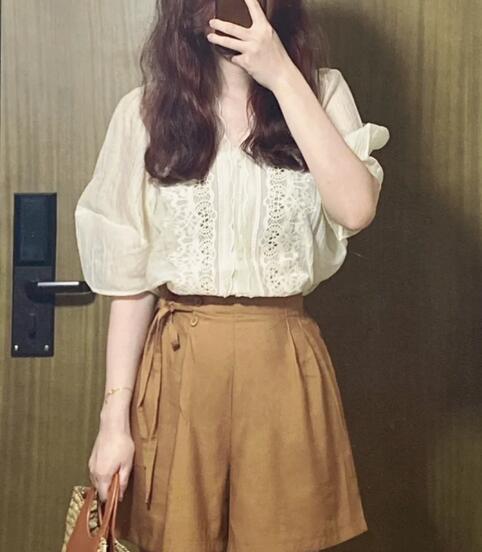 橙色短裤搭配什么颜色T恤好看 7种时尚配色方案推荐-美派服饰网(图1) 橙色短裤搭配什么颜色T恤好看 7种时尚配色方案推荐-美派服饰网(图1)