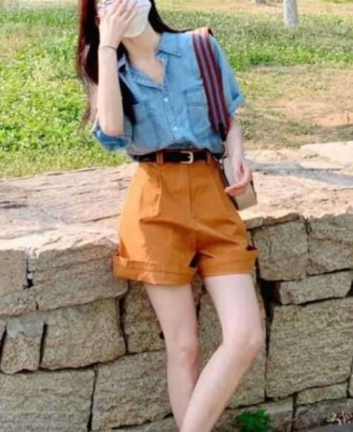 橙色短裤搭配什么颜色T恤好看 7种时尚配色方案推荐-美派服饰网(图3) 橙色短裤搭配什么颜色T恤好看 7种时尚配色方案推荐-美派服饰网(图3)