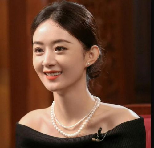 丸子头配什么耳环好看?7种耳环搭配技巧让你更时尚-美派服饰网(图2) 丸子头配什么耳环好看?7种耳环搭配技巧让你更时尚-美派服饰网(图2)