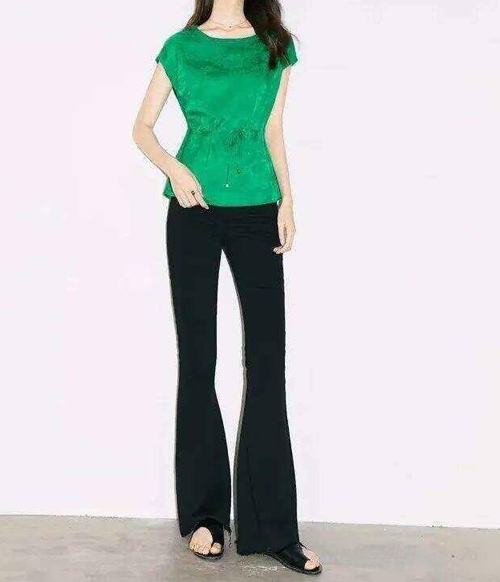 翠绿色衣服搭配什么颜色裤子好看？7种经典配色方案-美派服饰网(图3)