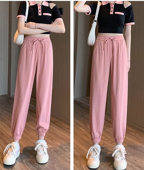 粉红色条纹灯笼裤搭配什么上衣好看?7种时尚穿搭方案-美派服饰网(图2) 粉红色条纹灯笼裤搭配什么上衣好看?7种时尚穿搭方案-美派服饰网(图2)