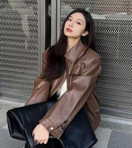 时尚女性夹克搭配指南：展现个性魅力的艺术(图2)