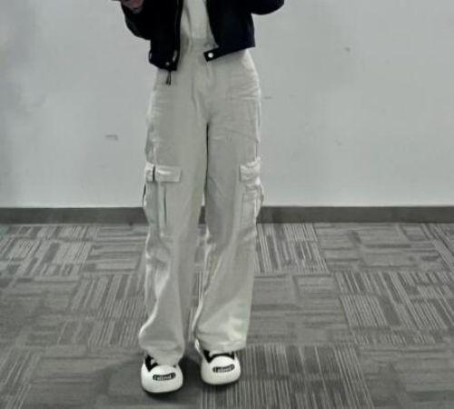 大头鞋搭配裤子指南:6种时尚组合打造个性潮流风格-美派服饰网(图3) 大头鞋搭配裤子指南:6种时尚组合打造个性潮流风格-美派服饰网(图3)