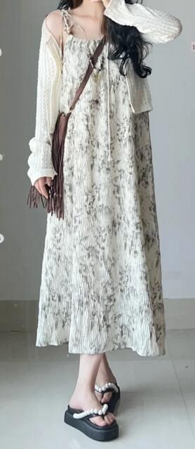 长裙搭配什么鞋子好看?5种经典鞋款打造优雅造型-美派服饰网(图2) 长裙搭配什么鞋子好看?5种经典鞋款打造优雅造型-美派服饰网(图2)