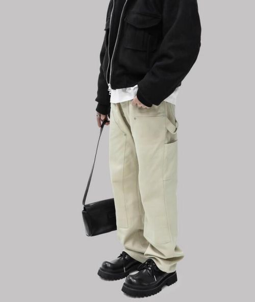 黑色大头鞋搭配裤子指南,轻松穿出时尚感-美派服饰网(图2) 黑色大头鞋搭配裤子指南,轻松穿出时尚感-美派服饰网(图2)