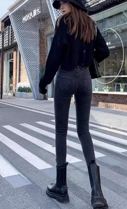 短靴配牛仔裤搭配技巧，打造秋冬时尚造型-美派服饰网(图2)