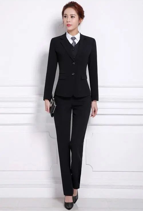 女士职业装搭配黑色皮鞋指南,展现专业优雅气质-美派服饰网(图1) 女士职业装搭配黑色皮鞋指南,展现专业优雅气质-美派服饰网(图1)
