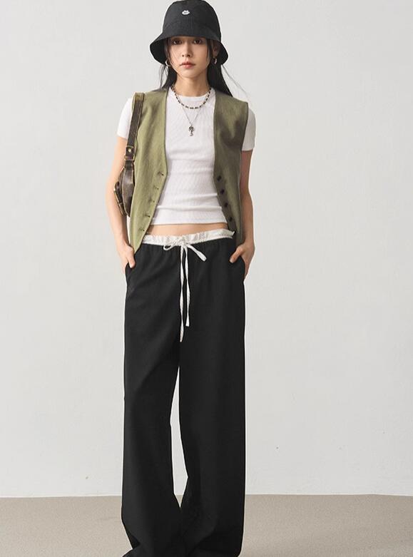 军绿马甲搭配技巧全攻略,解锁多种时尚造型风格-美派服饰网(图2) 军绿马甲搭配技巧全攻略,解锁多种时尚造型风格-美派服饰网(图2)