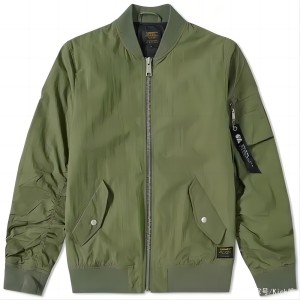 军绿色飞行员夹克搭配指南，打造帅气时尚造型-美派服饰网