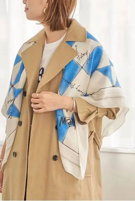 丝巾配大衣搭配技巧指南，提升优雅穿搭品味-美派服饰网(图2)