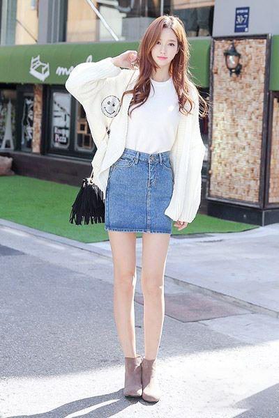 白色开衫搭配裙子的6种时尚组合,轻松穿出优雅气质-美派服饰网(图3) 白色开衫搭配裙子的6种时尚组合,轻松穿出优雅气质-美派服饰网(图3)