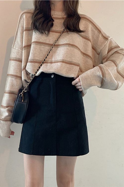 宽松上衣配A字裙穿搭指南,显瘦时尚轻松搞定-美派服饰网(图1) 宽松上衣配A字裙穿搭指南,显瘦时尚轻松搞定-美派服饰网(图1)