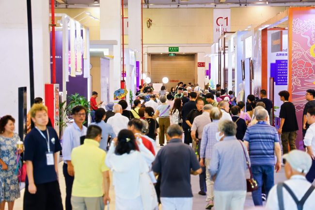 丝绸苏州2025十周年特展启幕，四大展区引领产业新趋势-美派服饰网(图7)