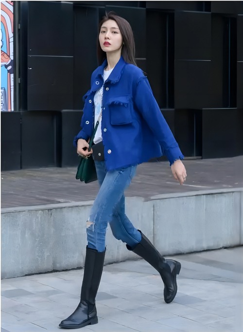 短款呢子外套搭配指南:裤装裙装穿搭技巧全解析-美派服饰网(图1) 短款呢子外套搭配指南:裤装裙装穿搭技巧全解析-美派服饰网(图1)