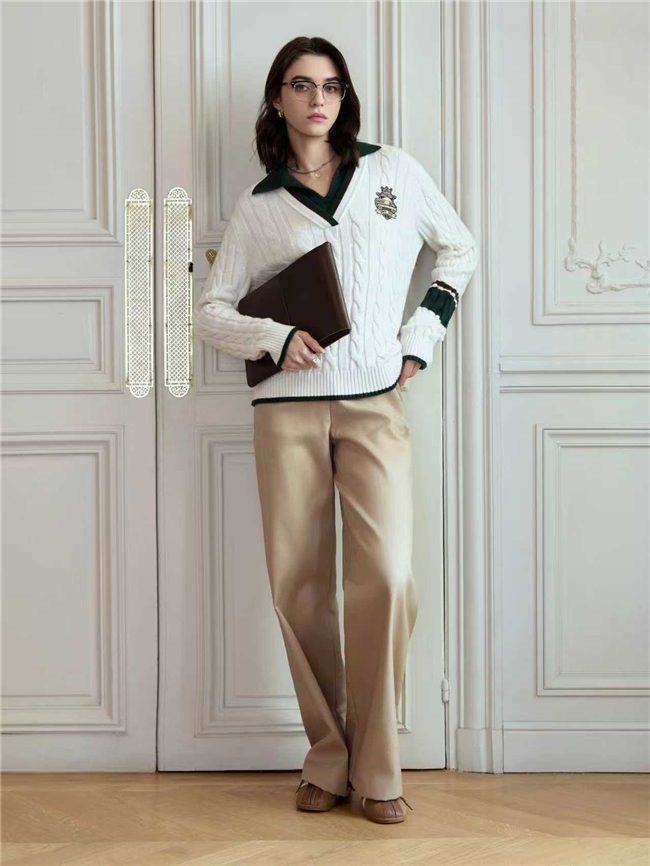 PSALTER诗篇20周年发布秀巴黎落幕 经典学院风重塑都市女性新姿态-美派服饰网(图6)