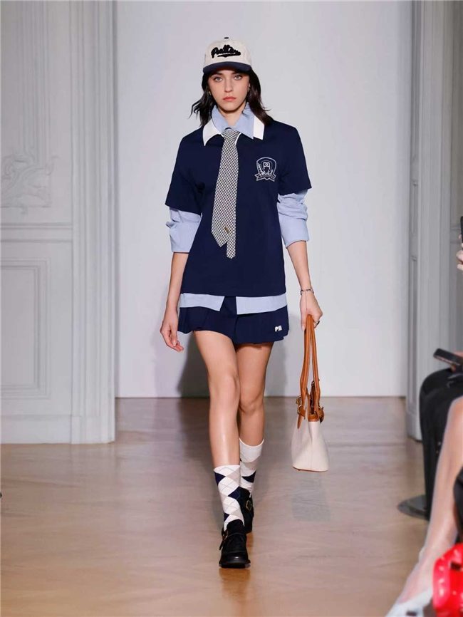 PSALTER诗篇20周年发布秀巴黎落幕 经典学院风重塑都市女性新姿态-美派服饰网(图3)