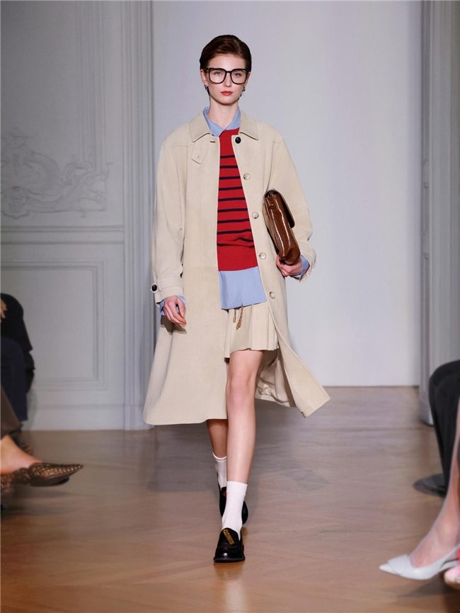 PSALTER诗篇20周年发布秀巴黎落幕 经典学院风重塑都市女性新姿态-美派服饰网(图9)