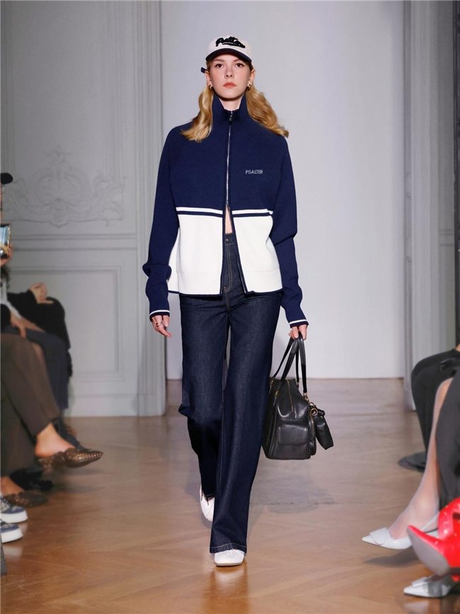 PSALTER诗篇20周年发布秀巴黎落幕 经典学院风重塑都市女性新姿态-美派服饰网(图12)