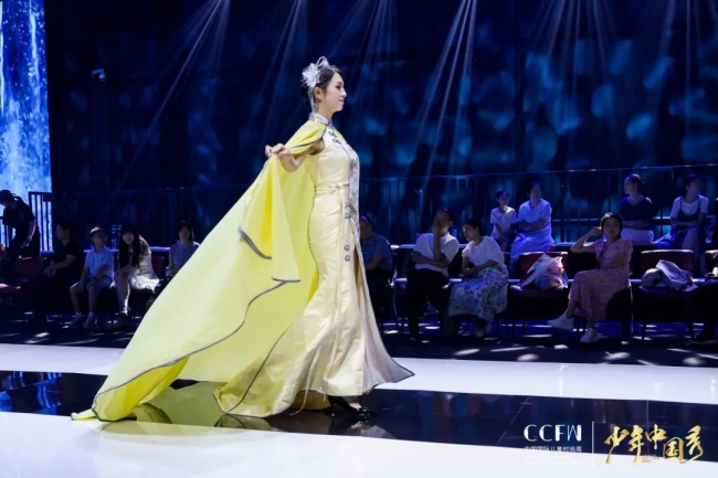 中国国际儿童时尚国庆嘉年华在于都开幕,红色文化与时尚融合绽放-美派服饰网(图12) 中国国际儿童时尚国庆嘉年华在于都开幕,红色文化与时尚融合绽放-美派服饰网(图12)