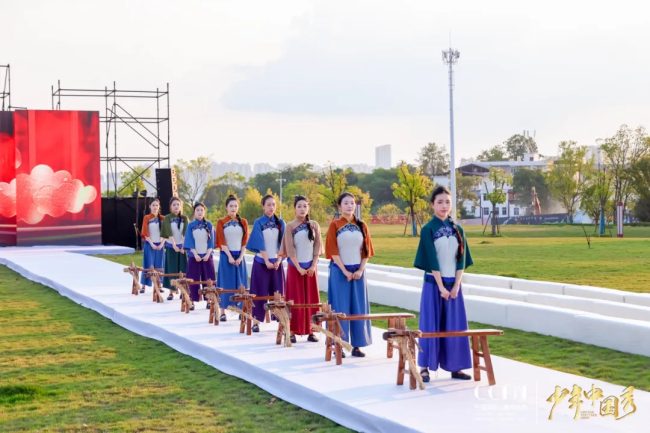 中国国际儿童时尚国庆嘉年华在于都开幕,红色文化与时尚融合绽放-美派服饰网(图24) 中国国际儿童时尚国庆嘉年华在于都开幕,红色文化与时尚融合绽放-美派服饰网(图24)