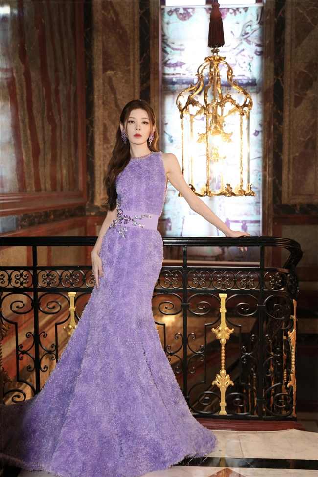 境中花映艺术时装大秀巴黎上演 重塑当代女性奢雅精神-美派服饰网(图5)