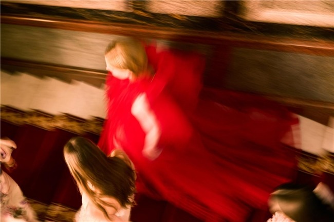 境中花映艺术时装大秀巴黎上演 重塑当代女性奢雅精神-美派服饰网(图6)