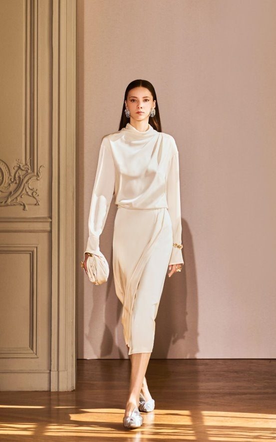 境中花映艺术时装大秀巴黎上演 重塑当代女性奢雅精神-美派服饰网(图10)