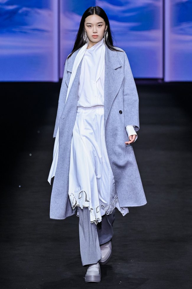 织暖秘境：SANI时装秀诠释自然生命力的温暖美学-美派服饰网(图7)