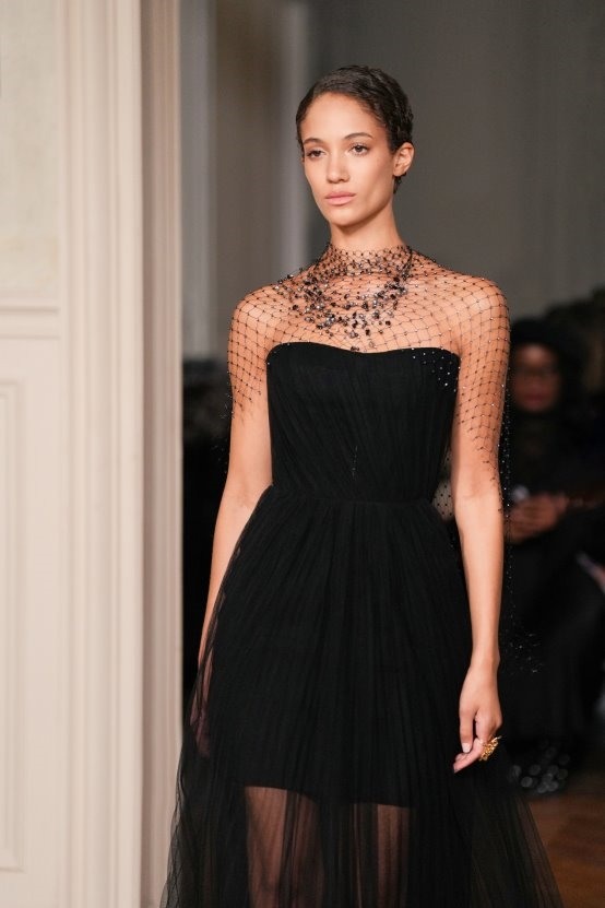 境中花映艺术时装大秀巴黎上演 重塑当代女性奢雅精神-美派服饰网(图24)