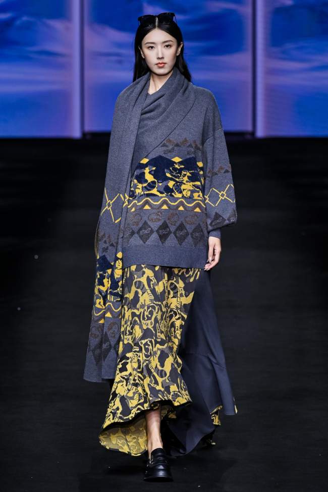 织暖秘境：SANI时装秀诠释自然生命力的温暖美学-美派服饰网(图11)